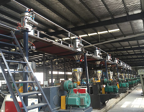 Vacuum Feeding System For WPC Wood Floor Extruder Line
